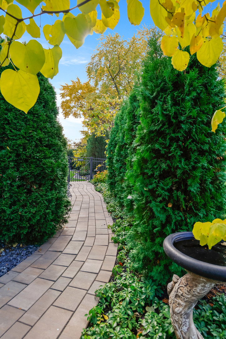 1838 Ada Lane, Munster, IN 46321