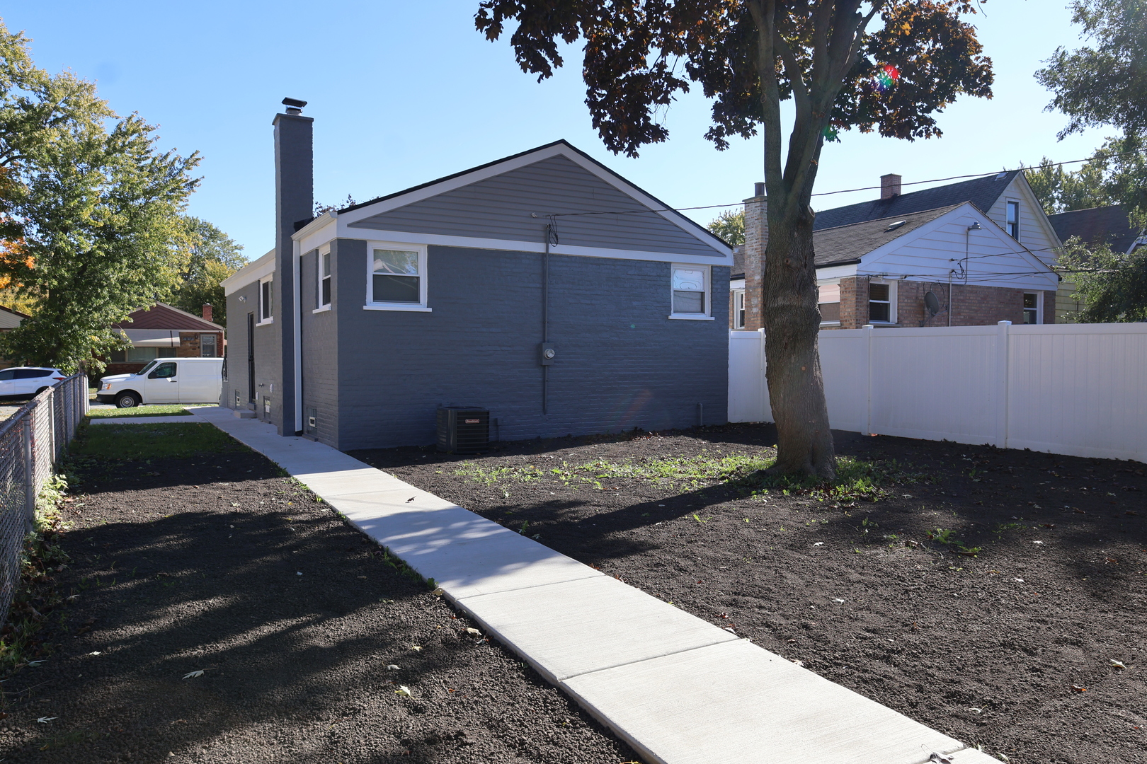 12526 HONORE Street, Calumet Park, IL 60827