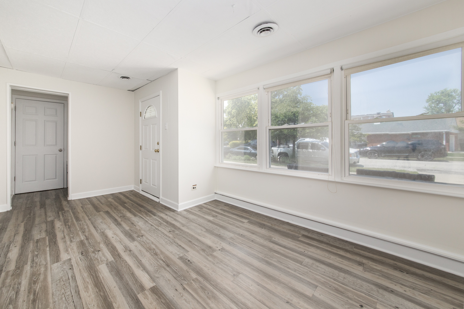 907 Wilkinson Parkway, Park Ridge, IL 60068