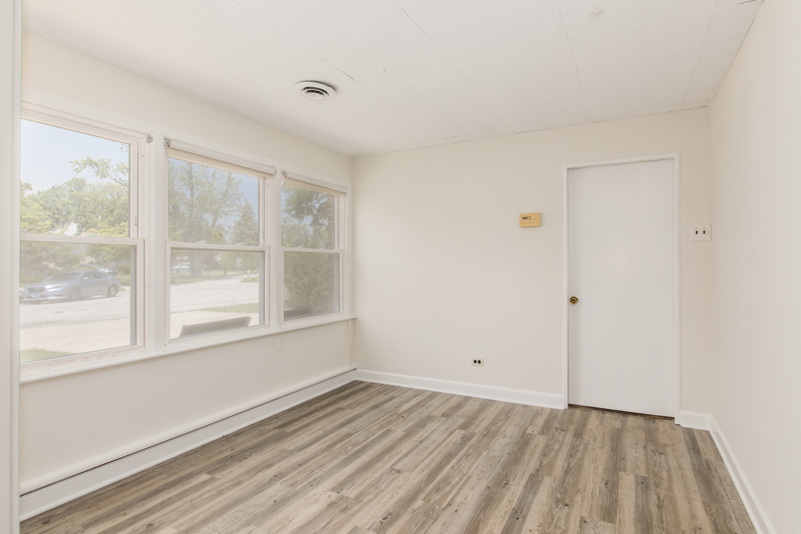 907 Wilkinson Parkway, Park Ridge, IL 60068