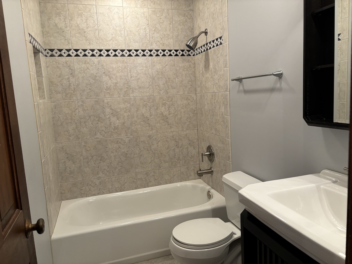 4950 Tarrington Drive, Hoffman Estates, IL 60010