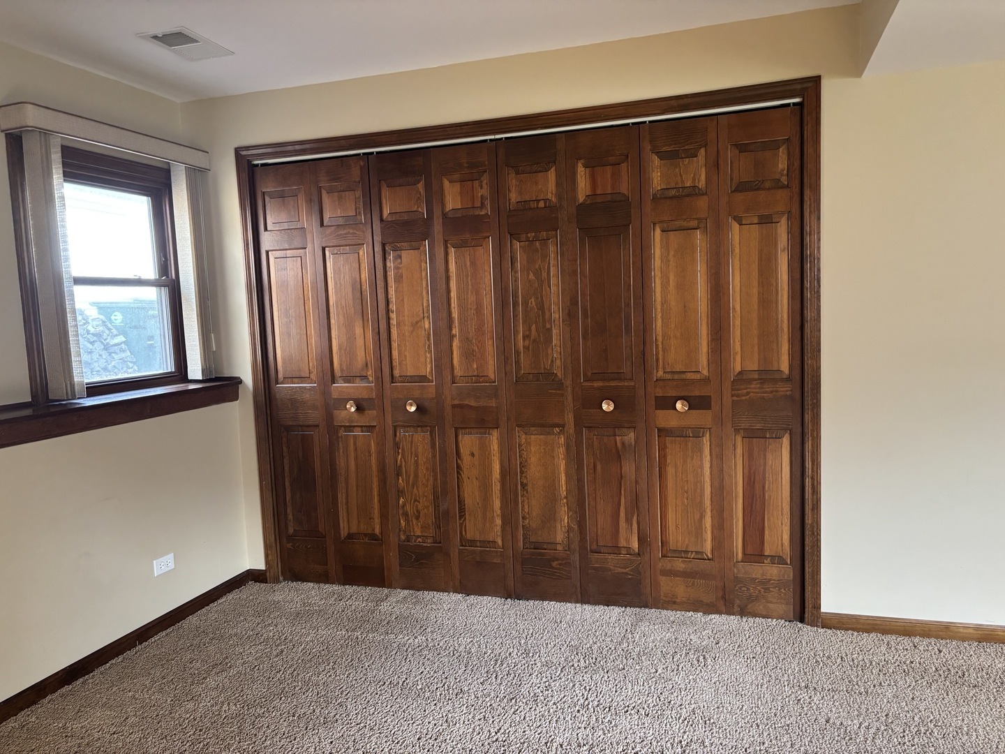 4950 Tarrington Drive, Hoffman Estates, IL 60010