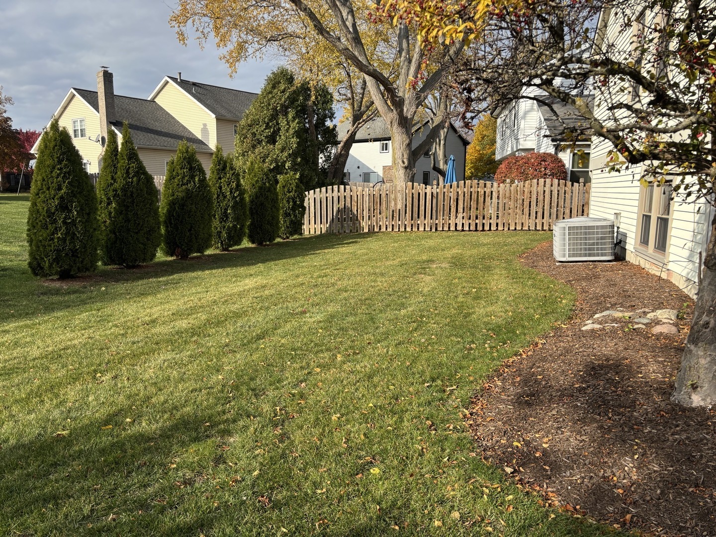 4950 Tarrington Drive, Hoffman Estates, IL 60010