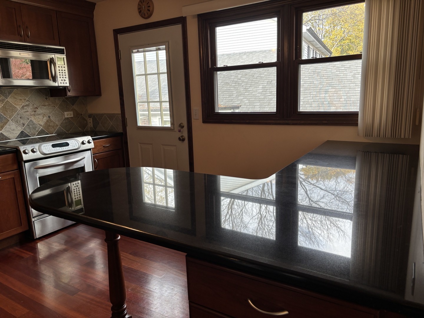 4950 Tarrington Drive, Hoffman Estates, IL 60010