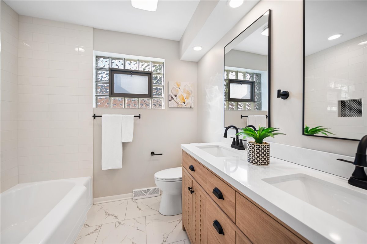 3412 W 115th Street, Chicago, IL 60655