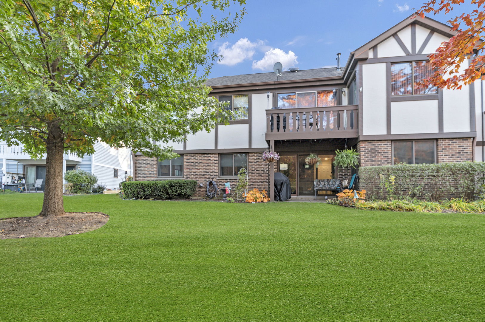 1256 Plum Tree Court #D1, Schaumburg, IL 60193