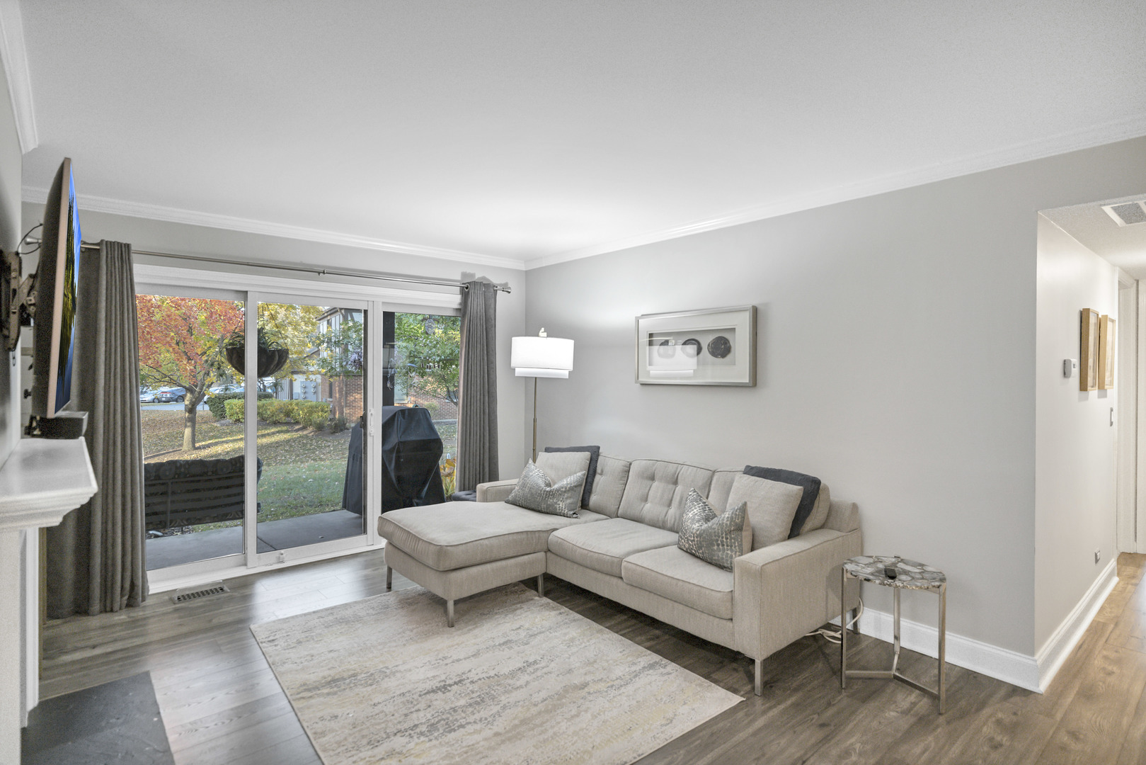 1256 Plum Tree Court #D1, Schaumburg, IL 60193