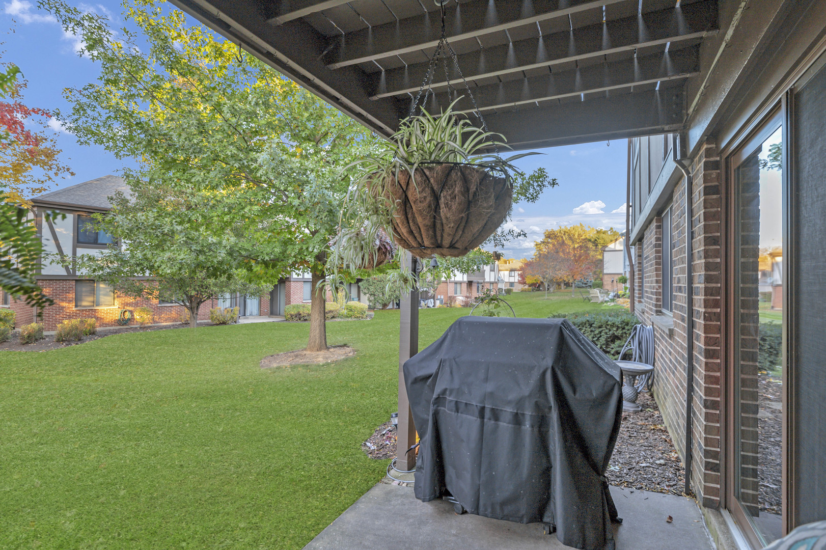 1256 Plum Tree Court #D1, Schaumburg, IL 60193