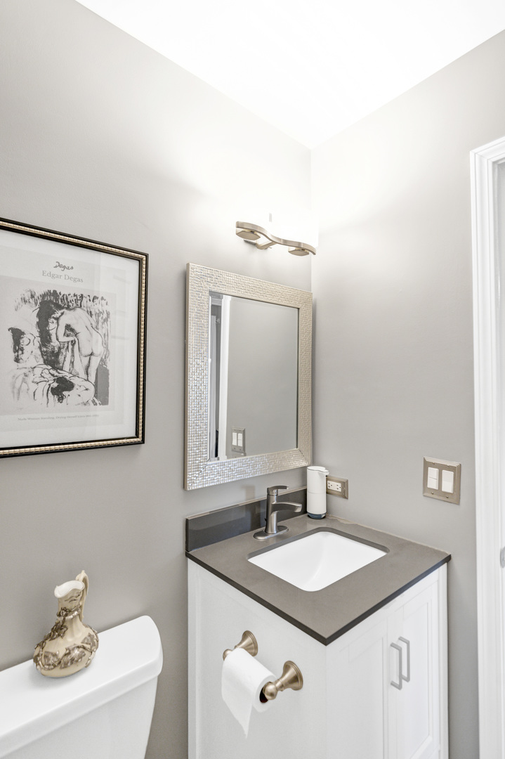 1256 Plum Tree Court #D1, Schaumburg, IL 60193