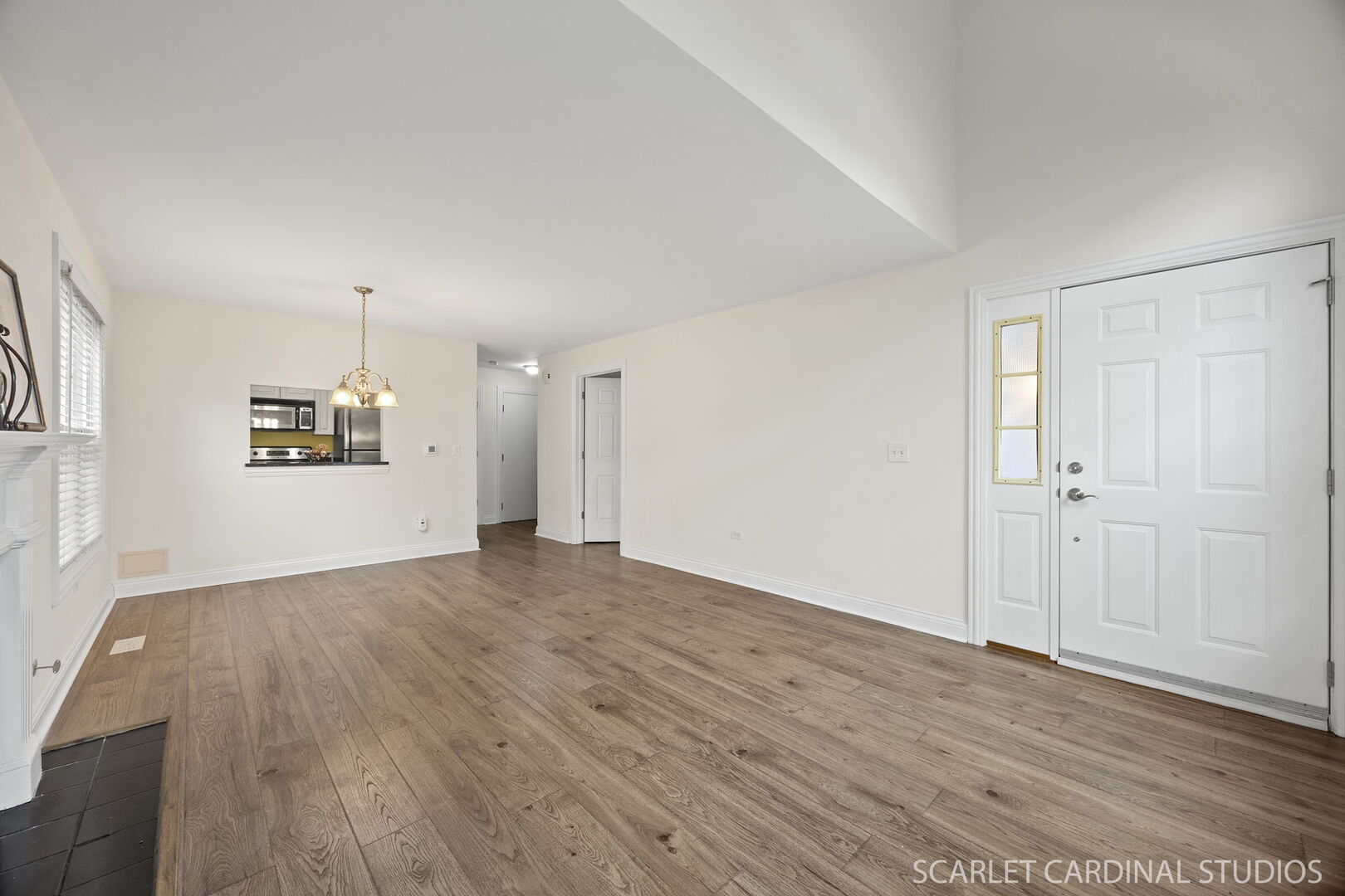 35 Foxcroft Road #123, Naperville, IL 60565