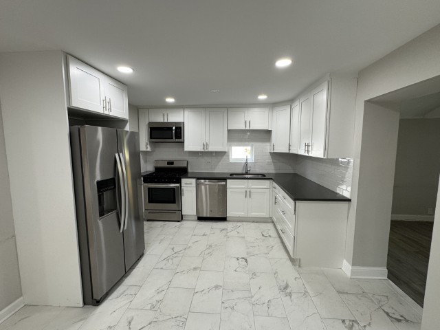 54 Mionske Drive, Lake Zurich, IL 60047