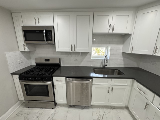 54 Mionske Drive, Lake Zurich, IL 60047