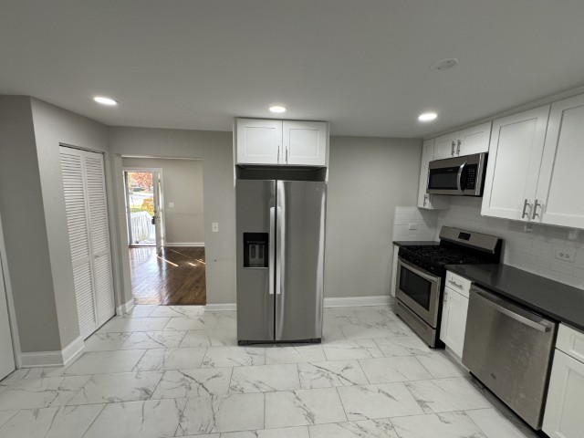 54 Mionske Drive, Lake Zurich, IL 60047