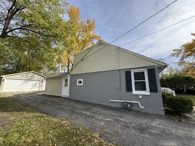 54 Mionske Drive, Lake Zurich, IL 60047