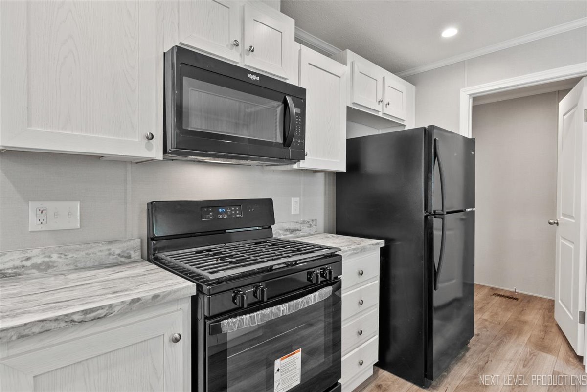 310 Apollo Court, Round Lake, IL 60073