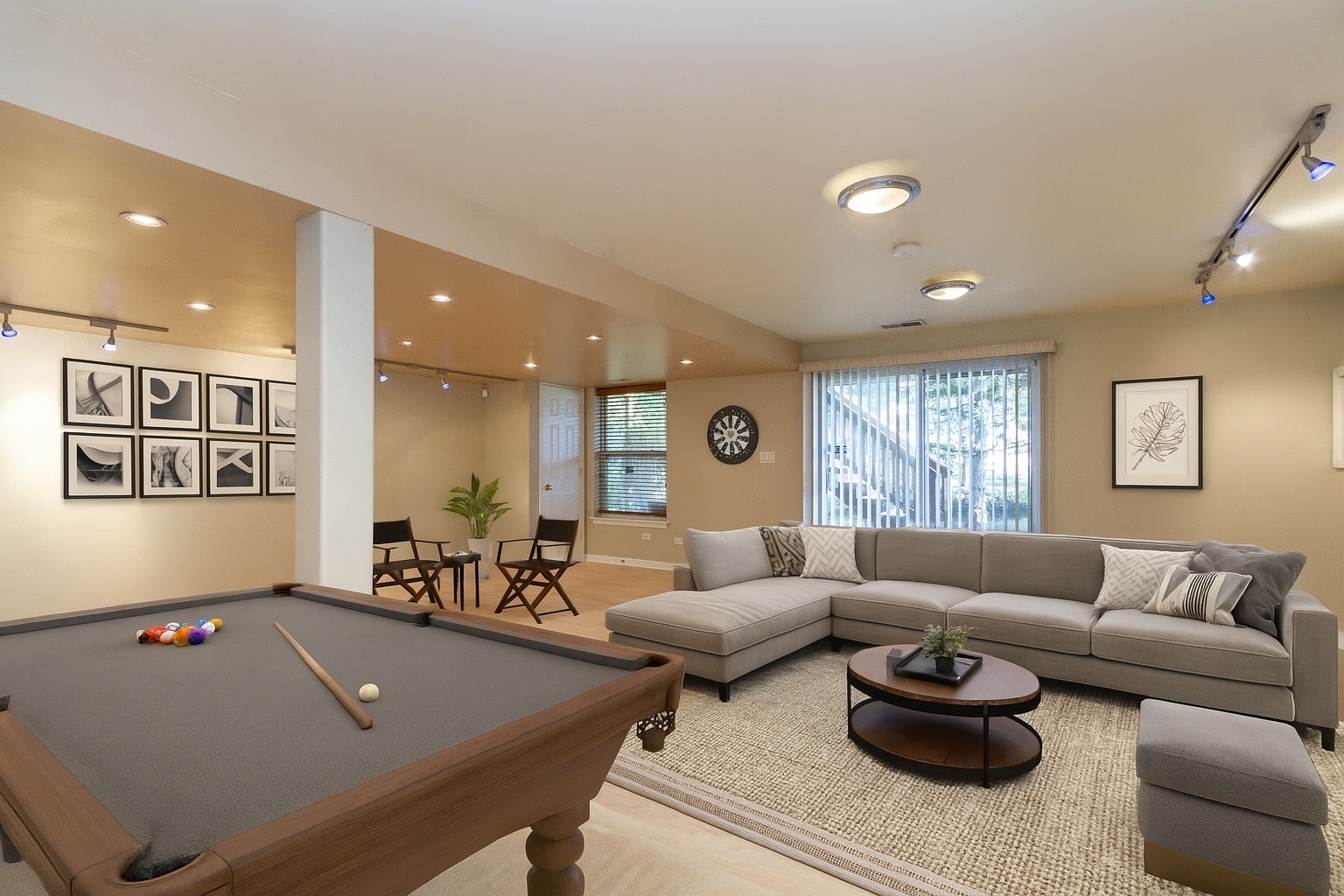 357 Lucille Lane, Schaumburg, IL 60194