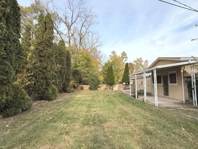 2732 Circle Drive, Markham, IL 60428