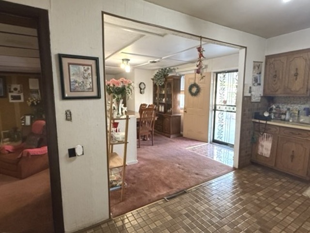 2732 Circle Drive, Markham, IL 60428