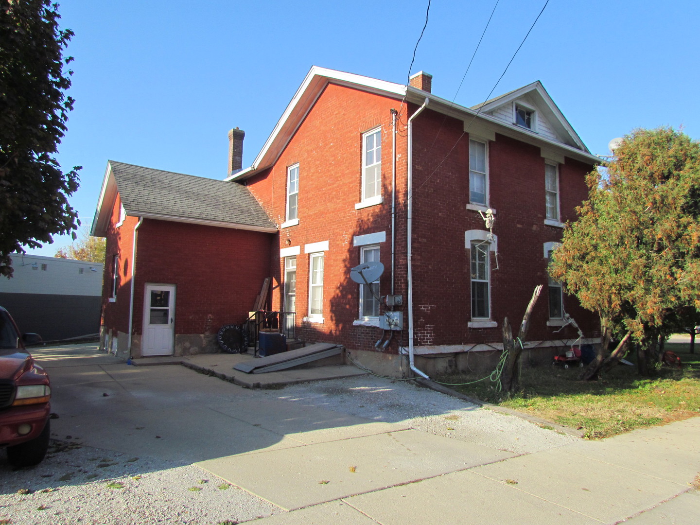 310-312 Prairie Street, Aurora, IL 60506