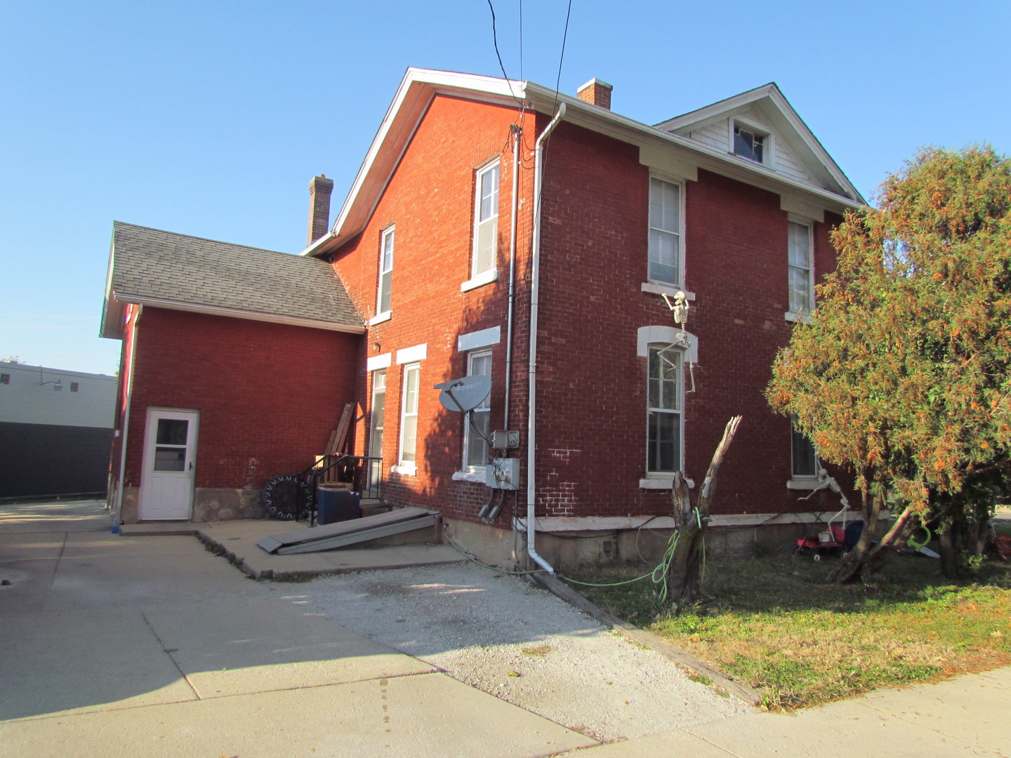 310-312 Prairie Street, Aurora, IL 60506