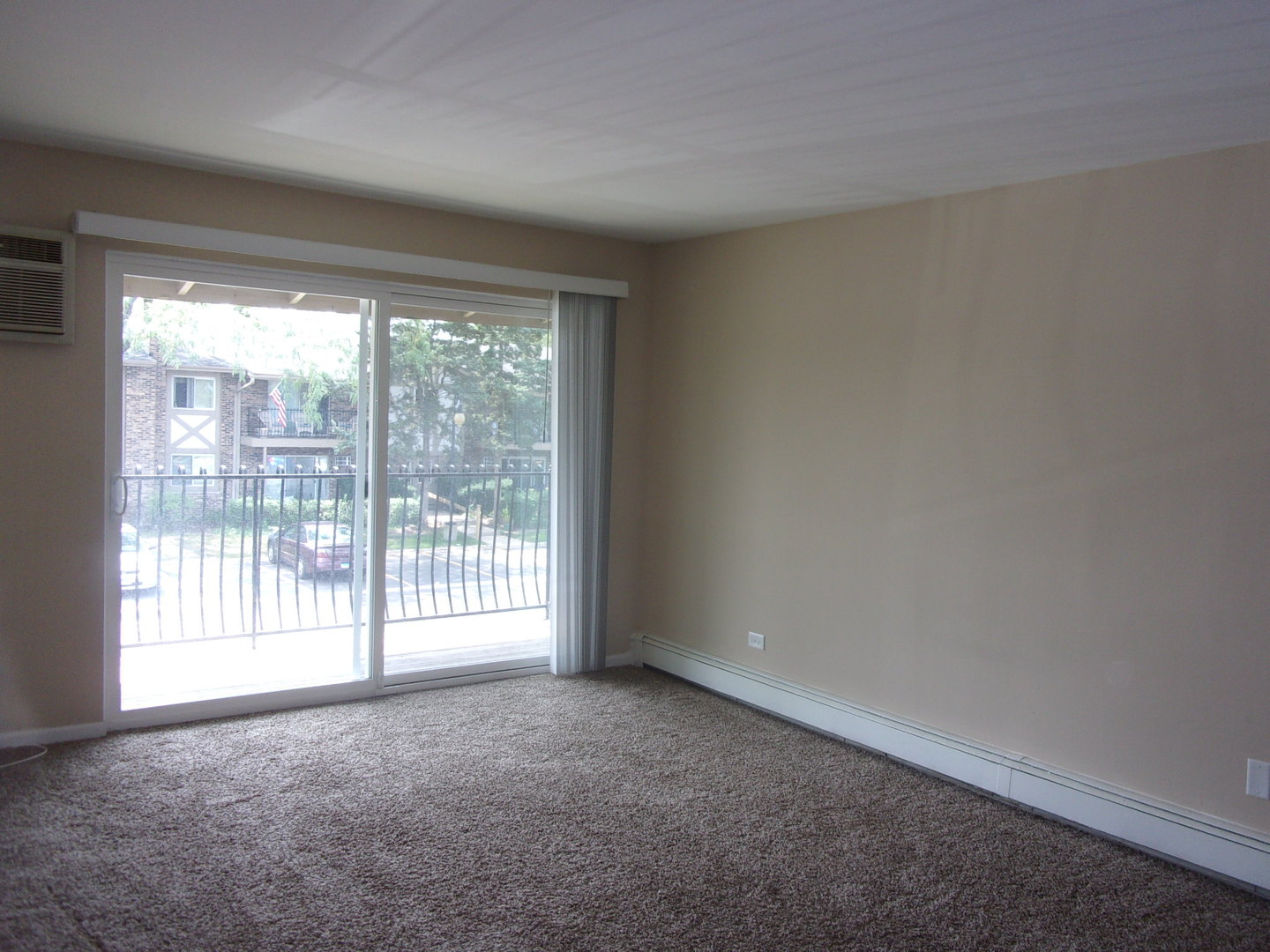 9S110 S Frontage Road #205, Willowbrook, IL 60527