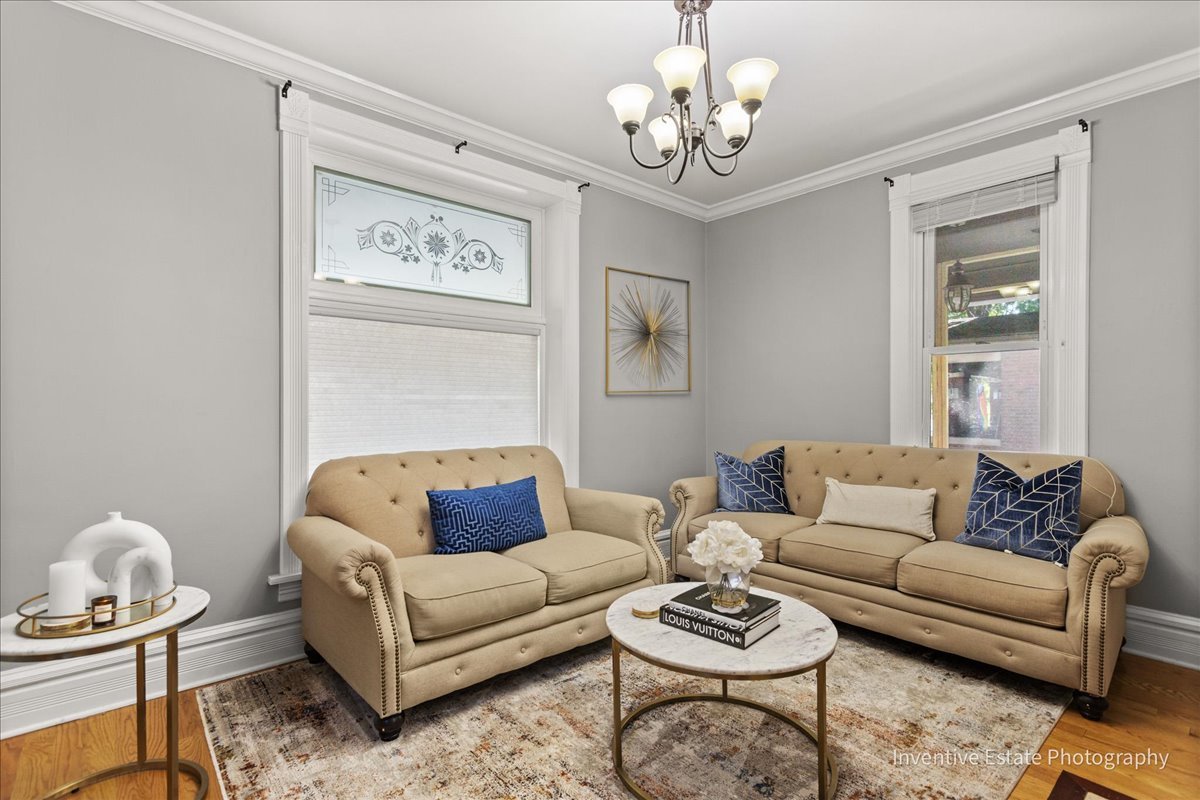 430 S La Grange Road, La Grange, IL 60525