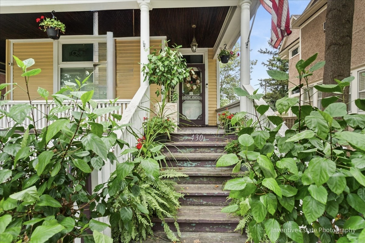 430 S La Grange Road, La Grange, IL 60525