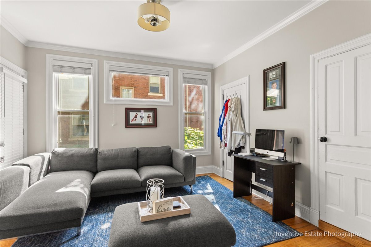 430 S La Grange Road, La Grange, IL 60525