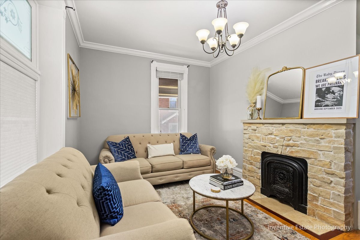 430 S La Grange Road, La Grange, IL 60525