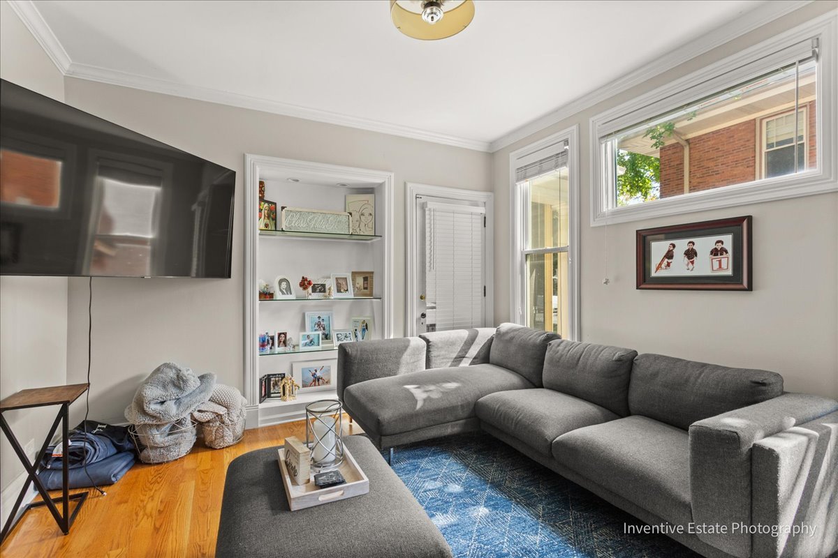 430 S La Grange Road, La Grange, IL 60525