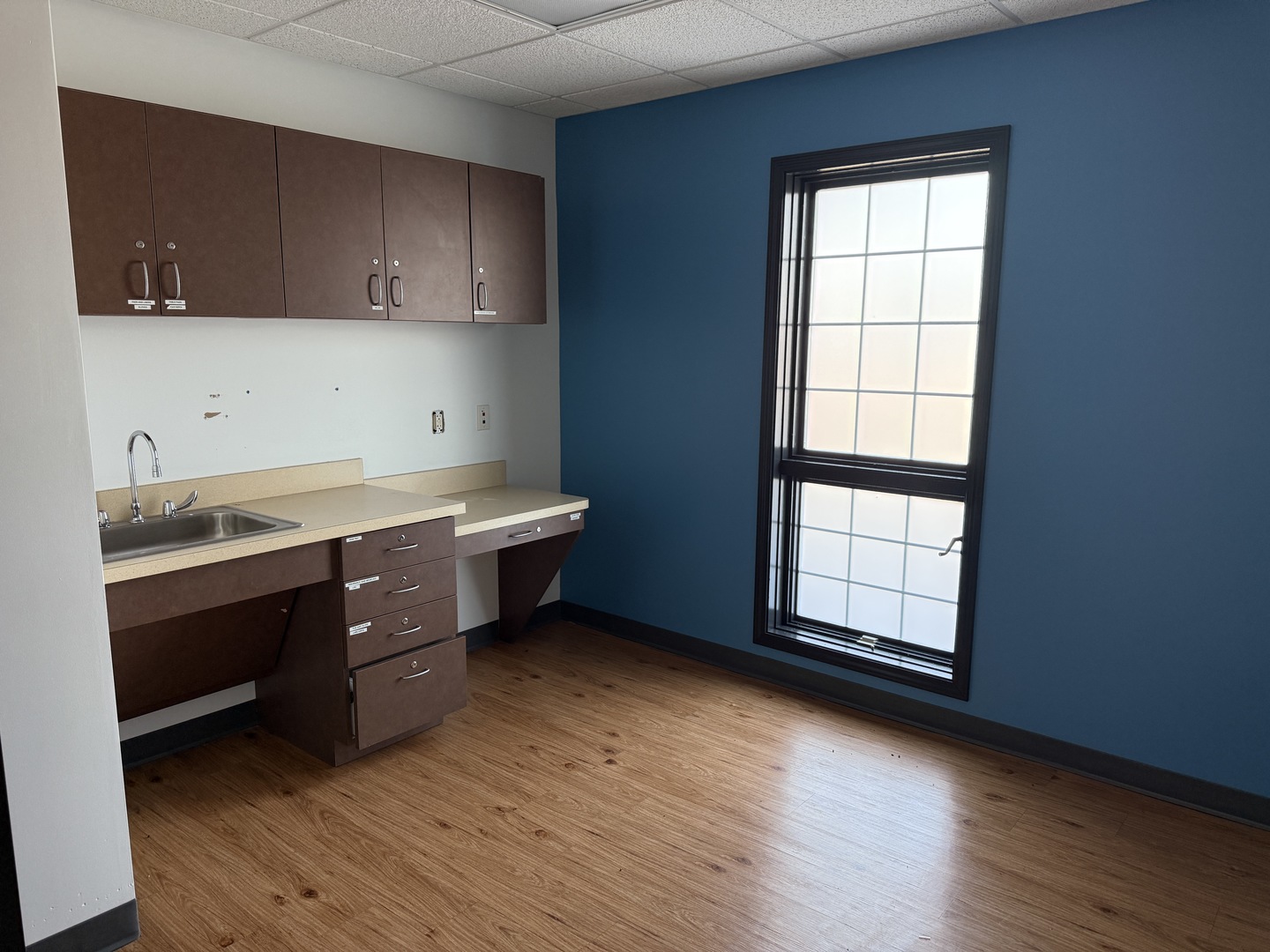 1319 N Veterans Parkway #3A, Bloomington, IL 61704