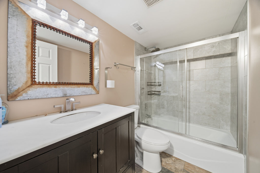 15700 86th Avenue #104, Orland Park, IL 60462