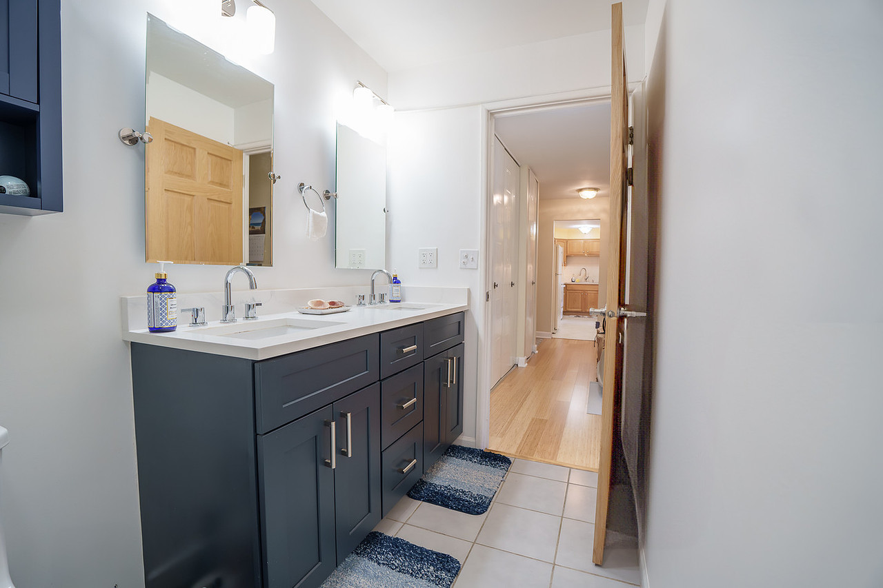 3939 Saratoga Avenue #110E, Downers Grove, IL 60515