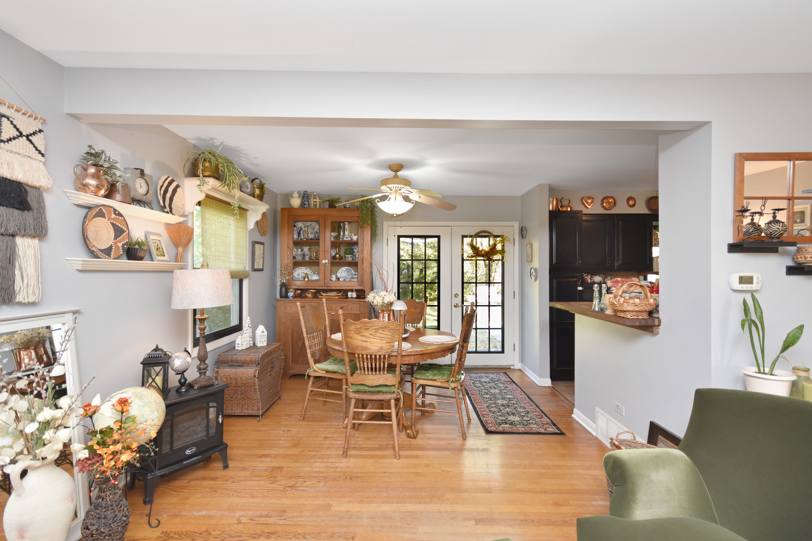 916 Lacey Avenue, Lisle, IL 60532