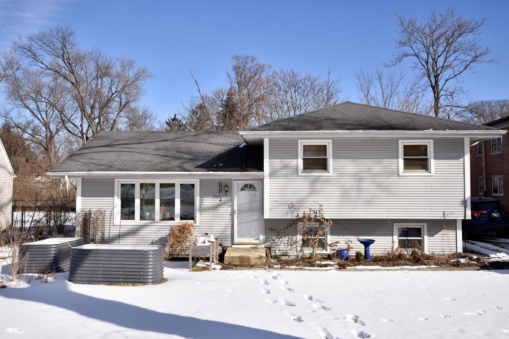 916 Lacey Avenue, Lisle, IL 60532