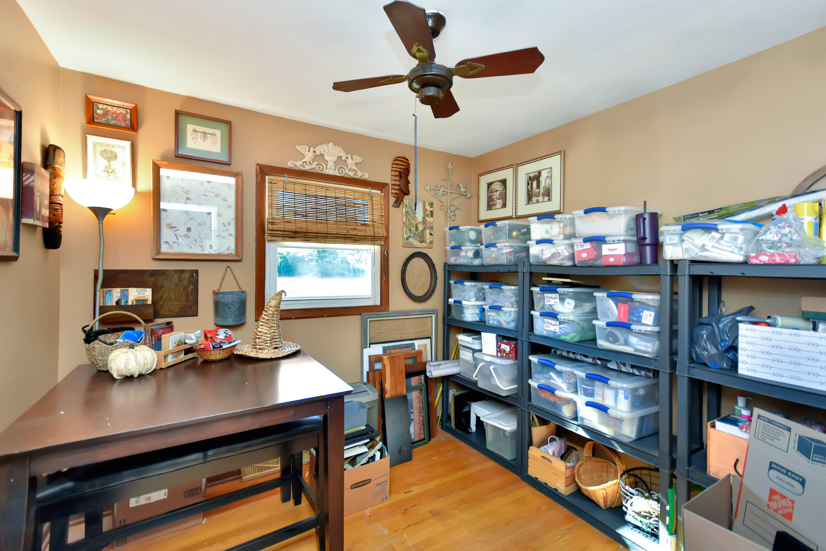 916 Lacey Avenue, Lisle, IL 60532