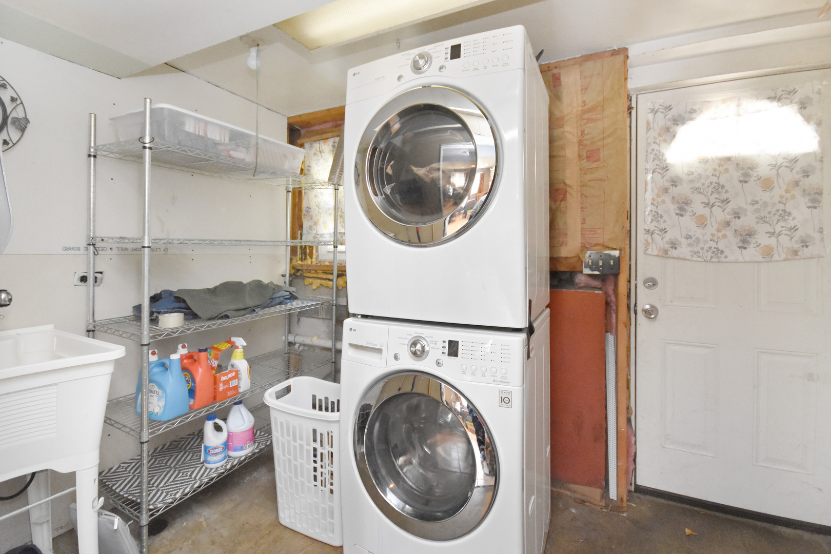 916 Lacey Avenue, Lisle, IL 60532