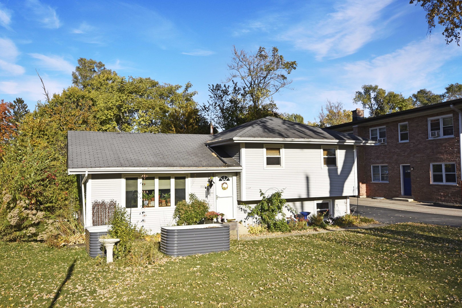 916 Lacey Avenue, Lisle, IL 60532