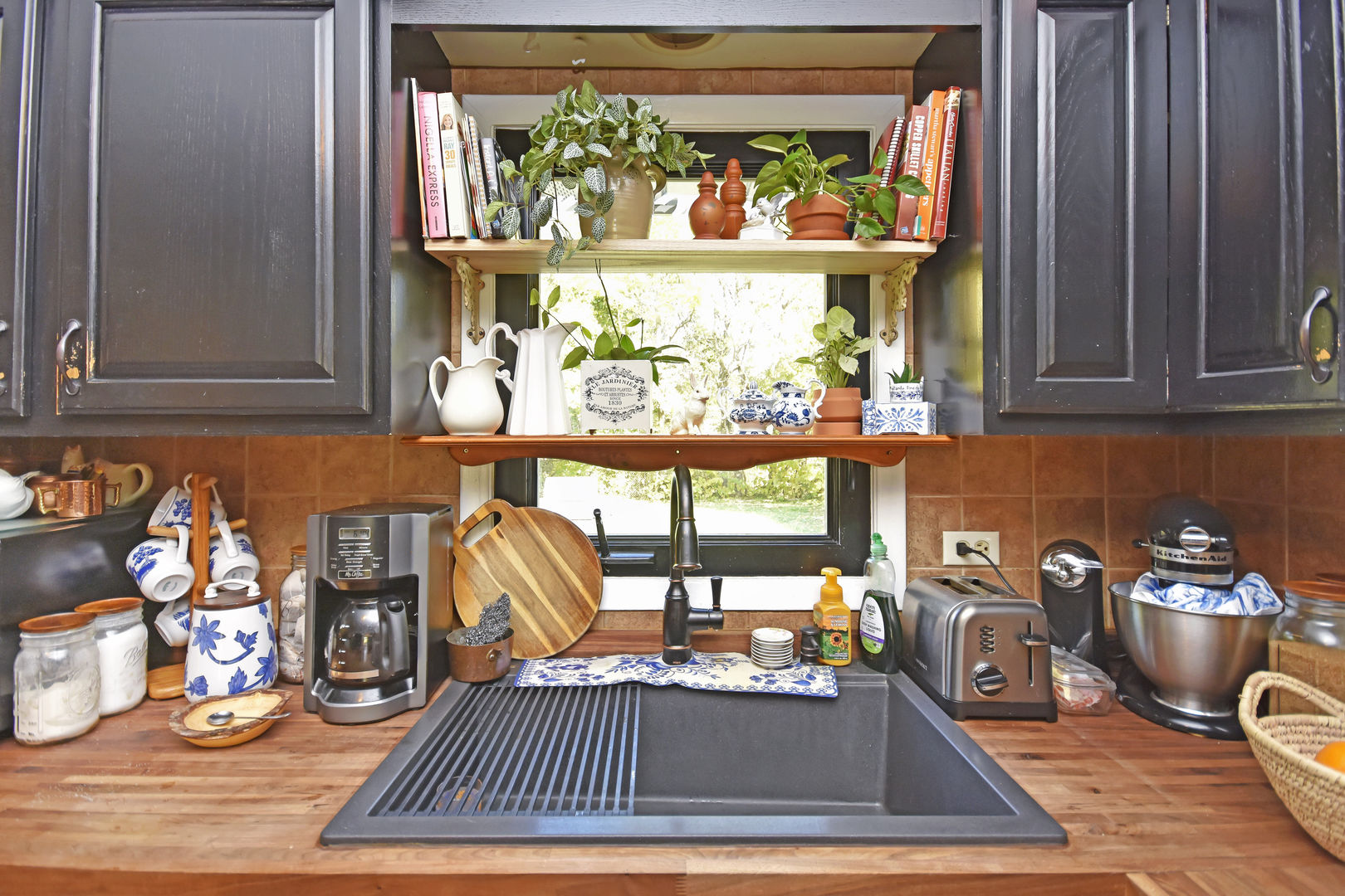 916 Lacey Avenue, Lisle, IL 60532