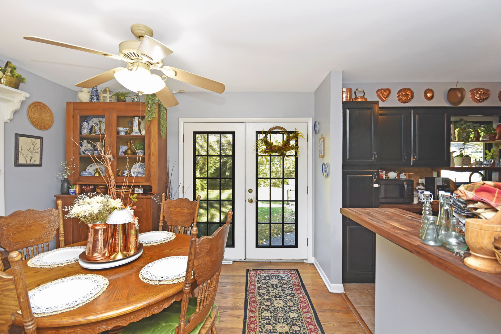 916 Lacey Avenue, Lisle, IL 60532