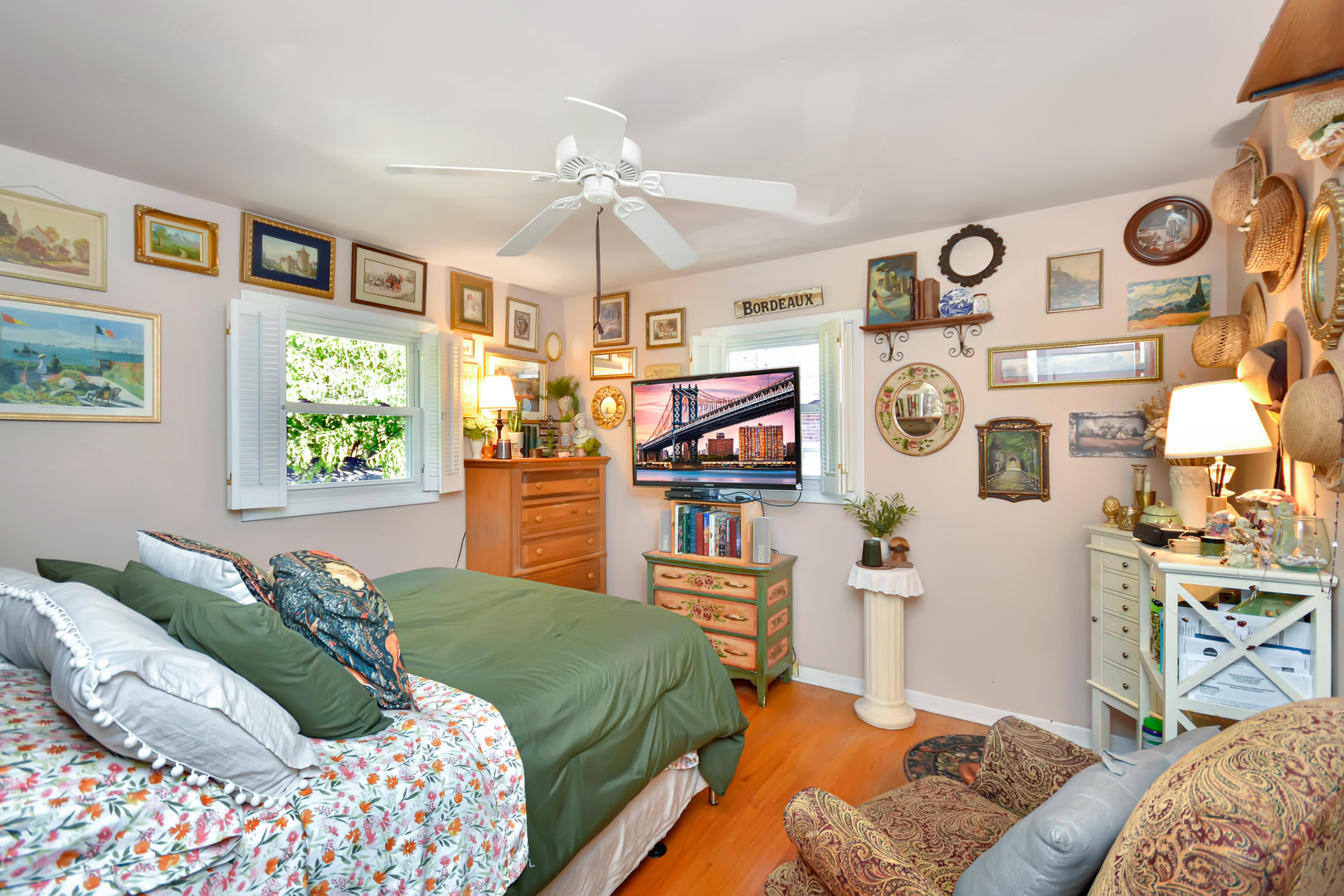 916 Lacey Avenue, Lisle, IL 60532