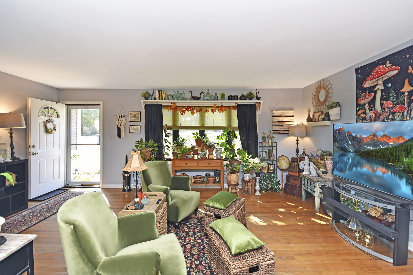 916 Lacey Avenue, Lisle, IL 60532