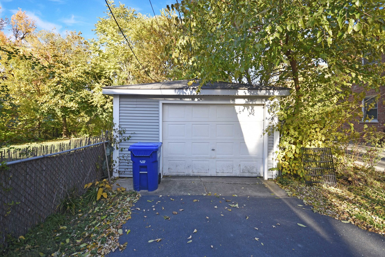 916 Lacey Avenue, Lisle, IL 60532