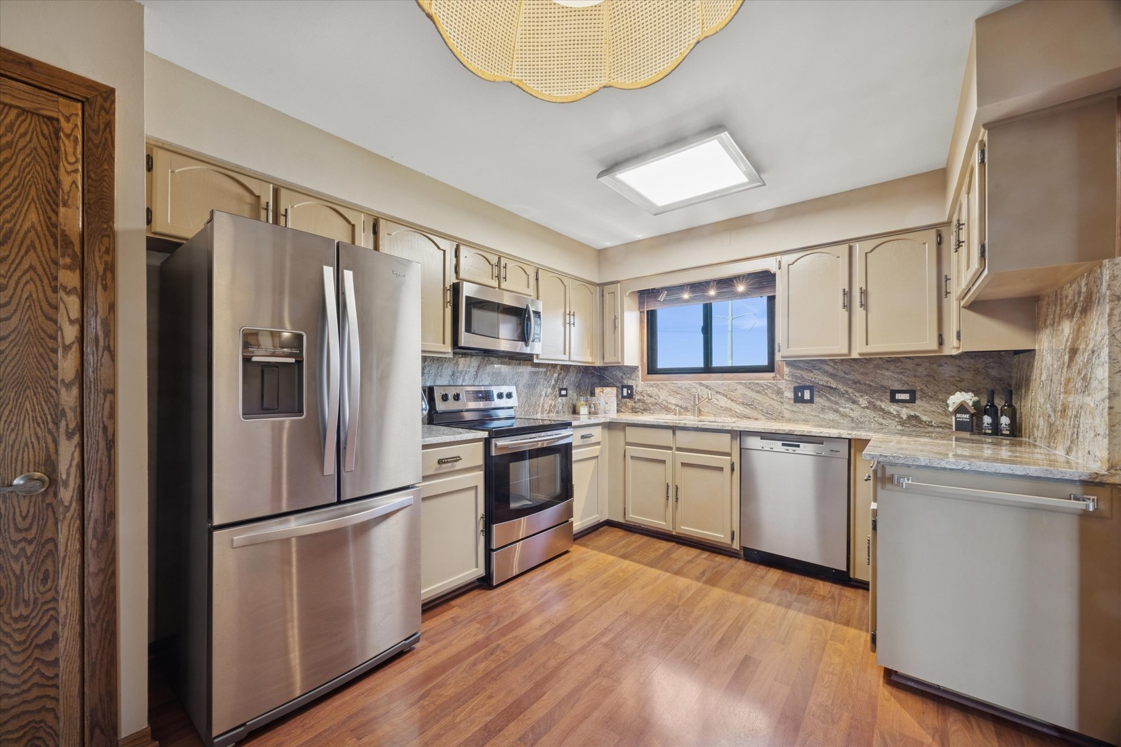 7990 Garfield Avenue #14-3, Burr Ridge, IL 60527