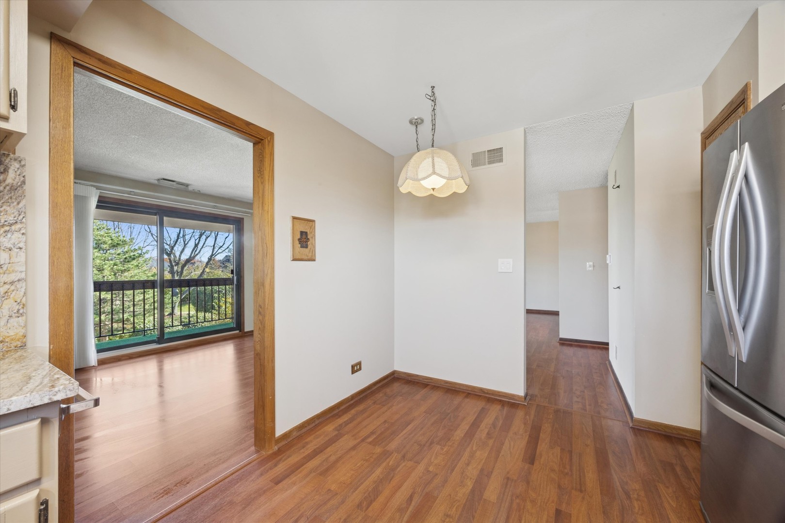 7990 Garfield Avenue #14-3, Burr Ridge, IL 60527