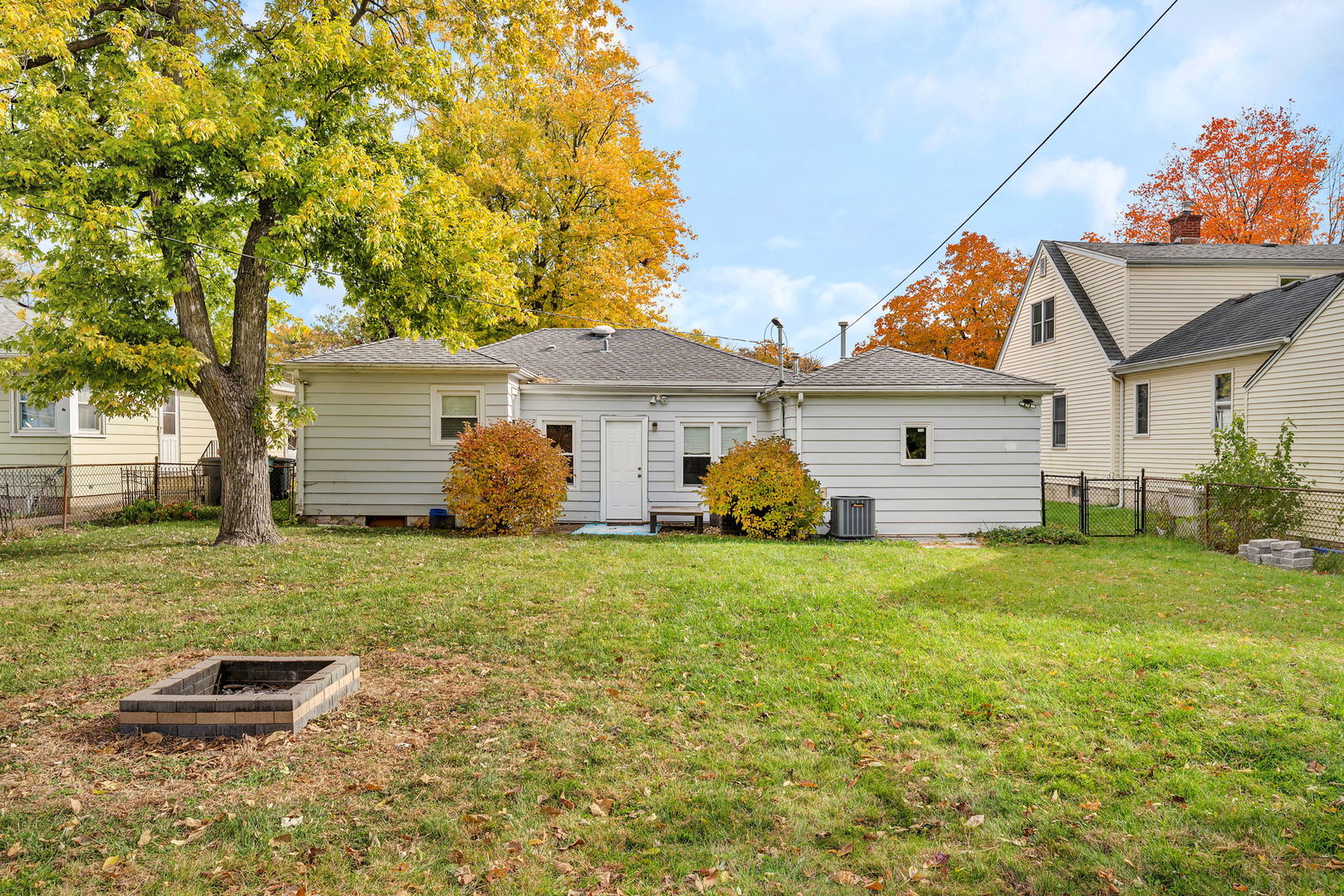 1103 Plaza Drive, Joliet, IL 60435