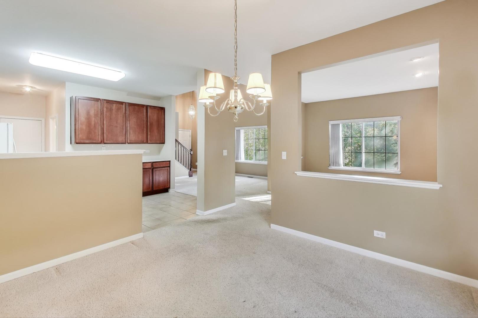 2271 Stoughton Circle, Aurora, IL 60502