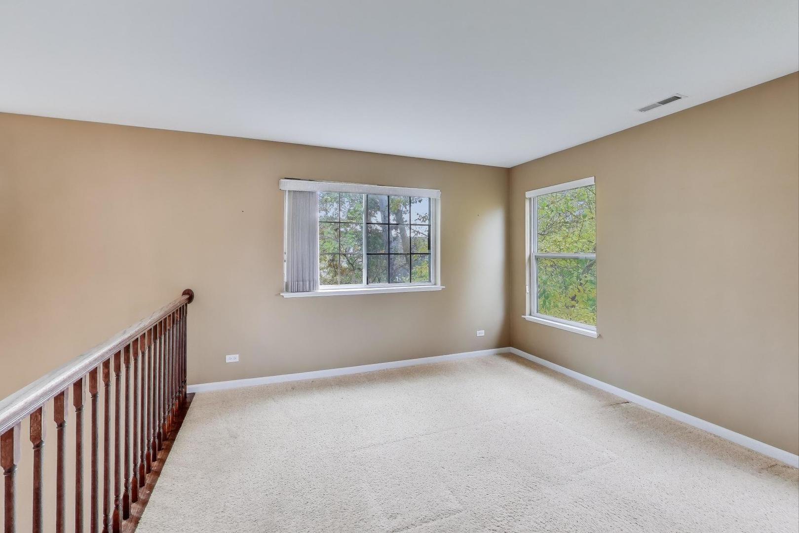 2271 Stoughton Circle, Aurora, IL 60502