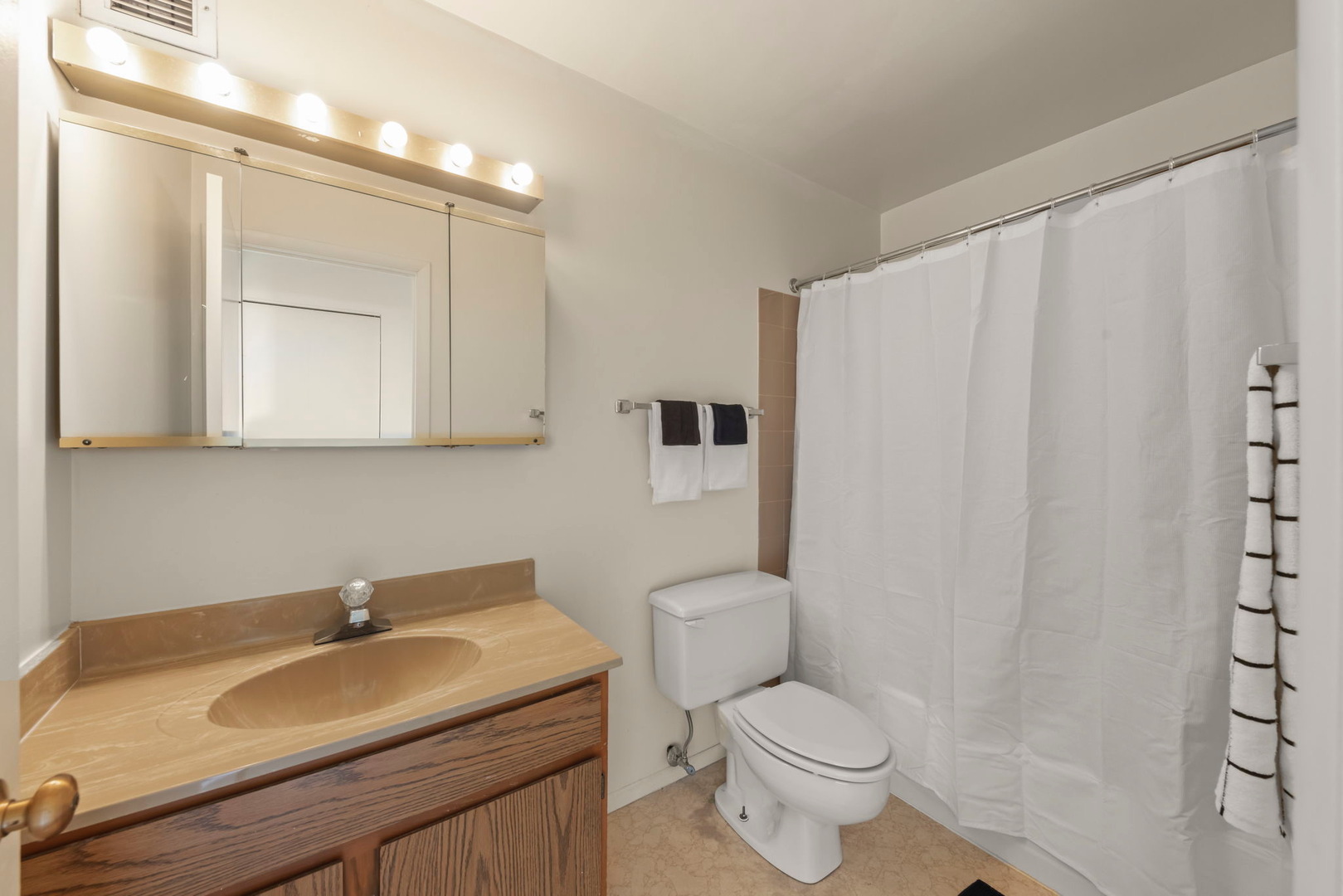 640 S Federal Street #702, Chicago, IL 60605