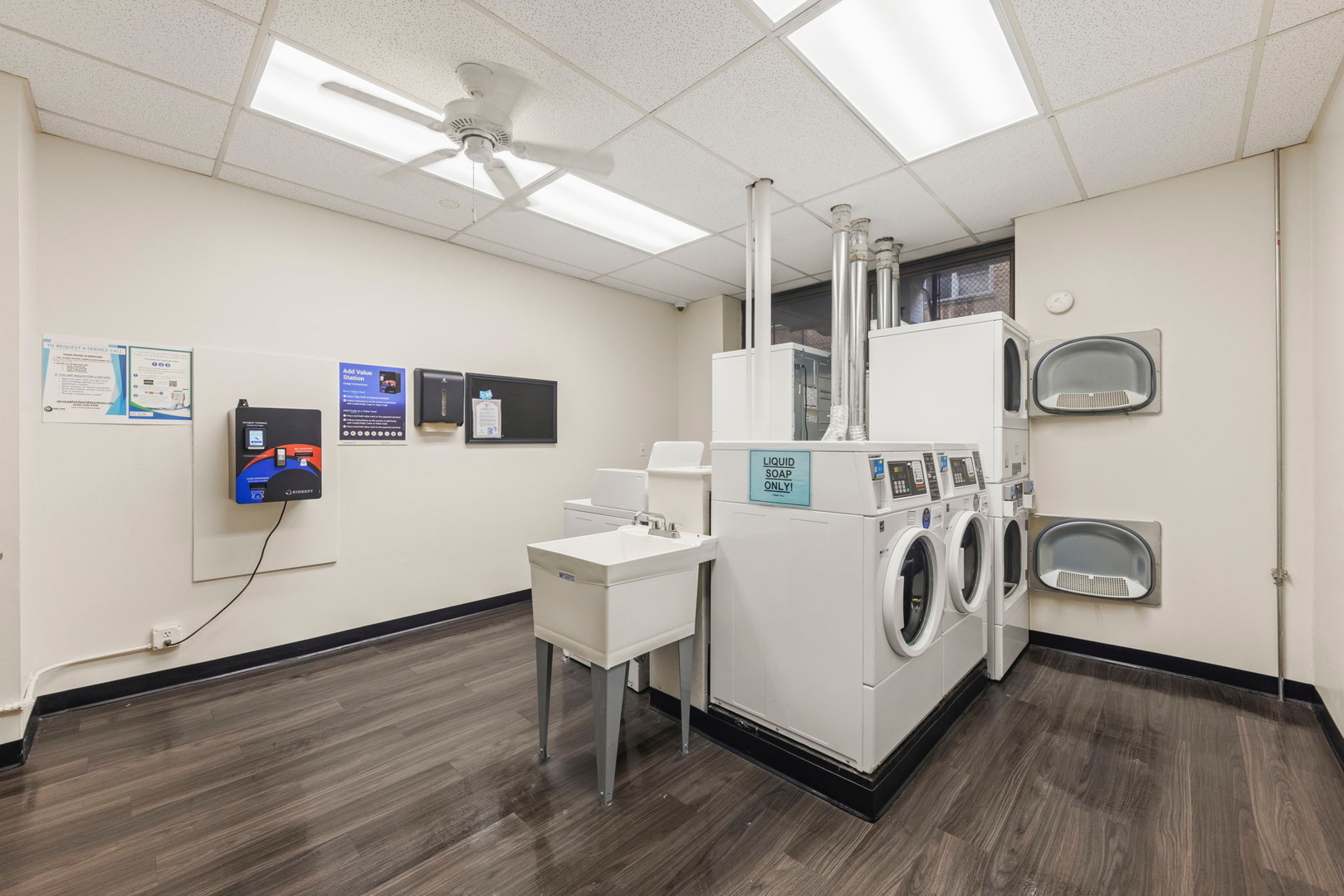 640 S Federal Street #702, Chicago, IL 60605